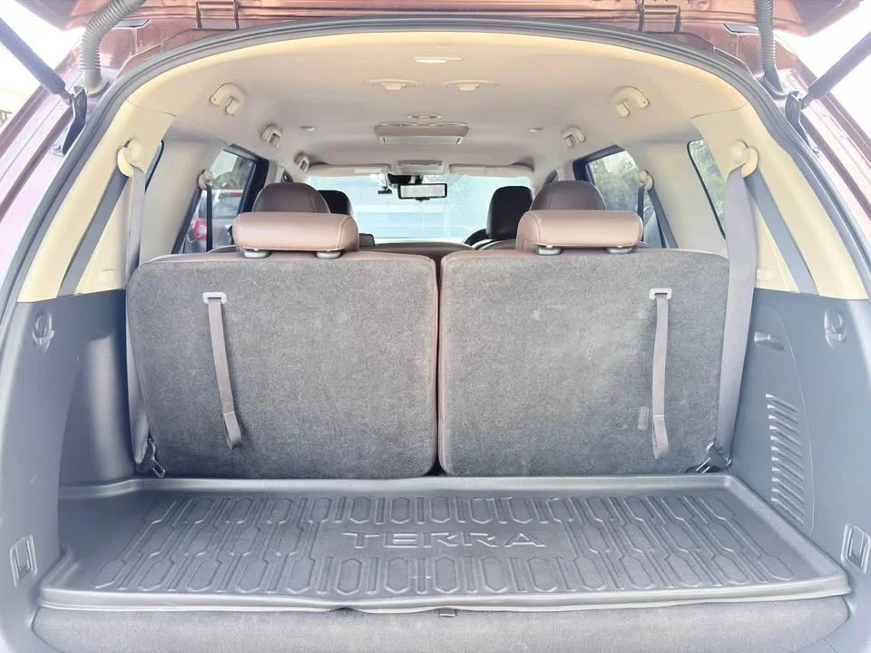 2018 Nissan Terra 2