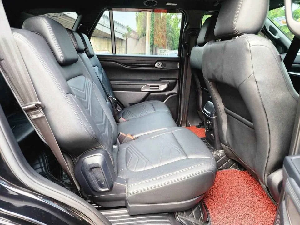 2023 Ford Everest III 3