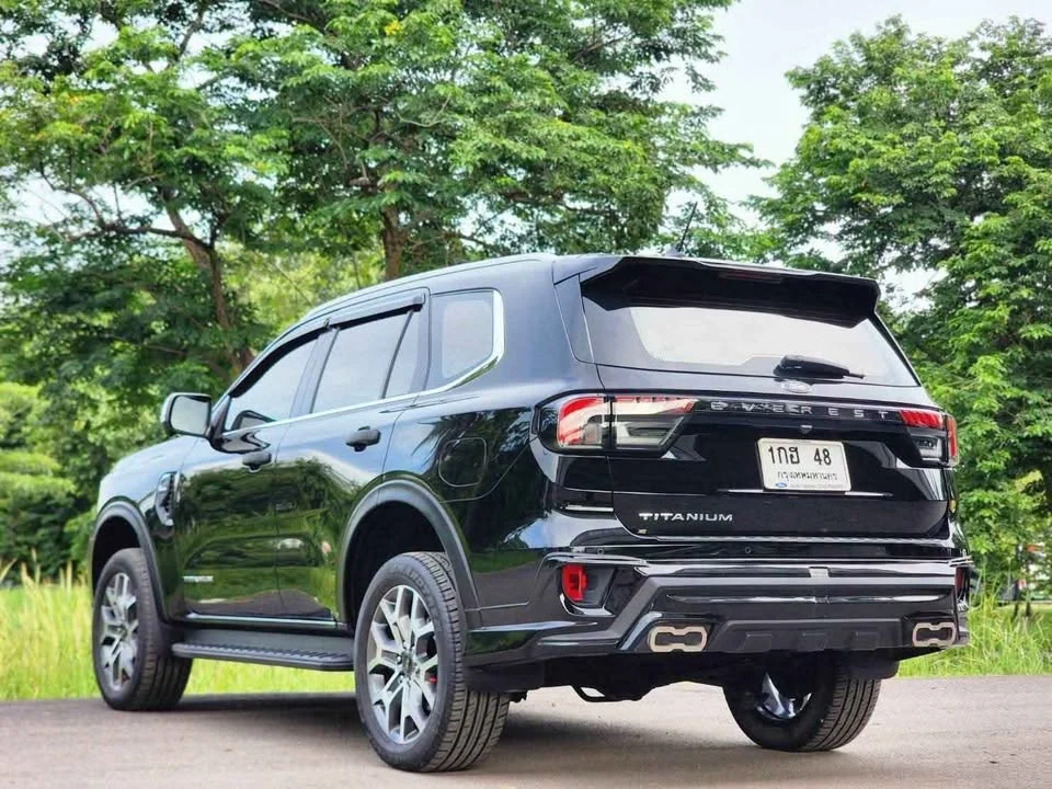 2023 Ford Everest III 2