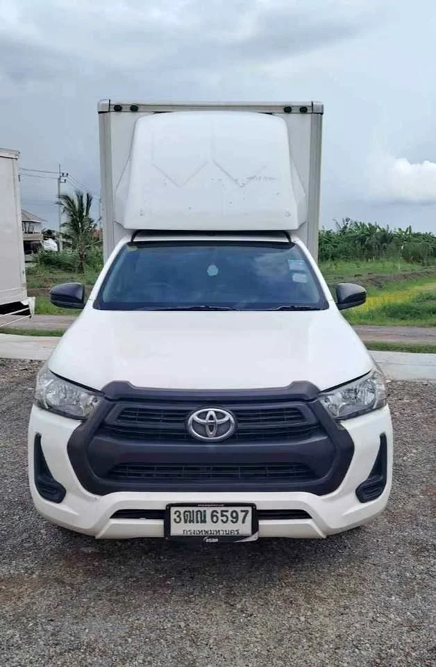2021 Toyota Hilux VIII 3