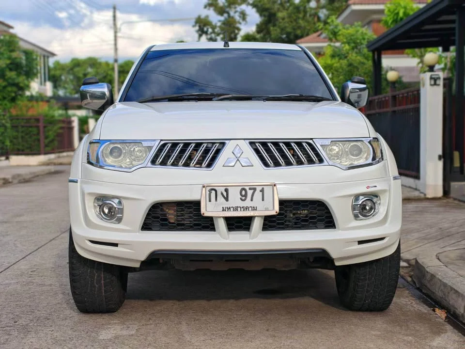 2011 Mitsubishi Pajero Sport II 3