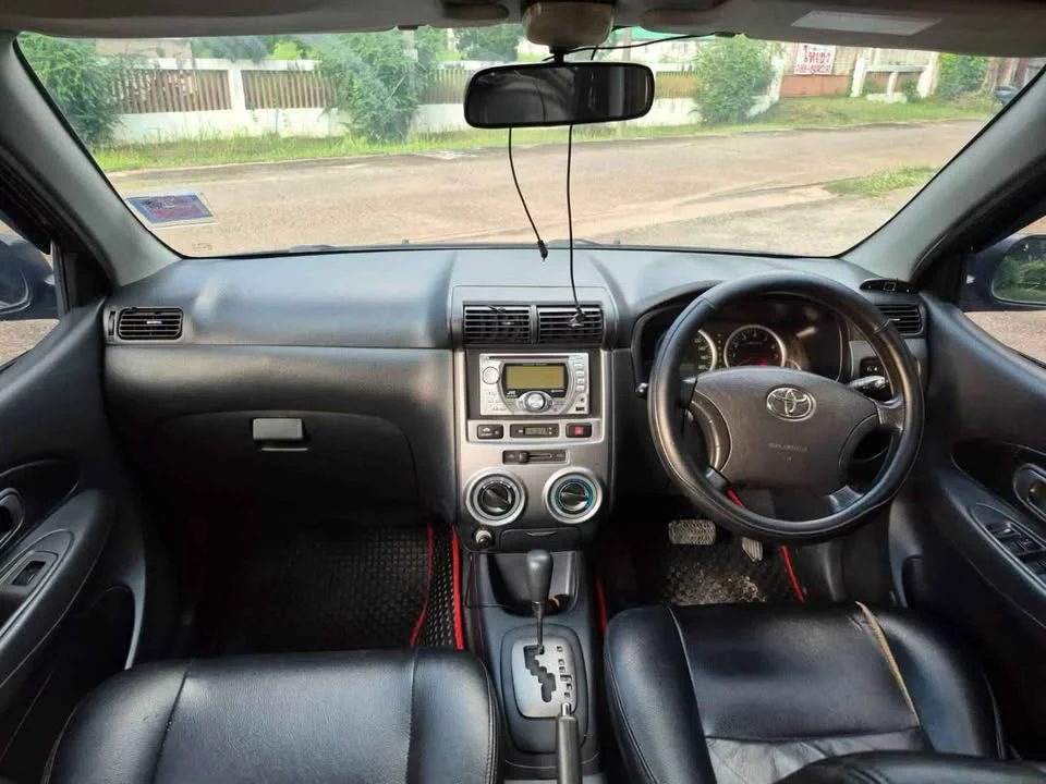 2001 Toyota Avanza I 2