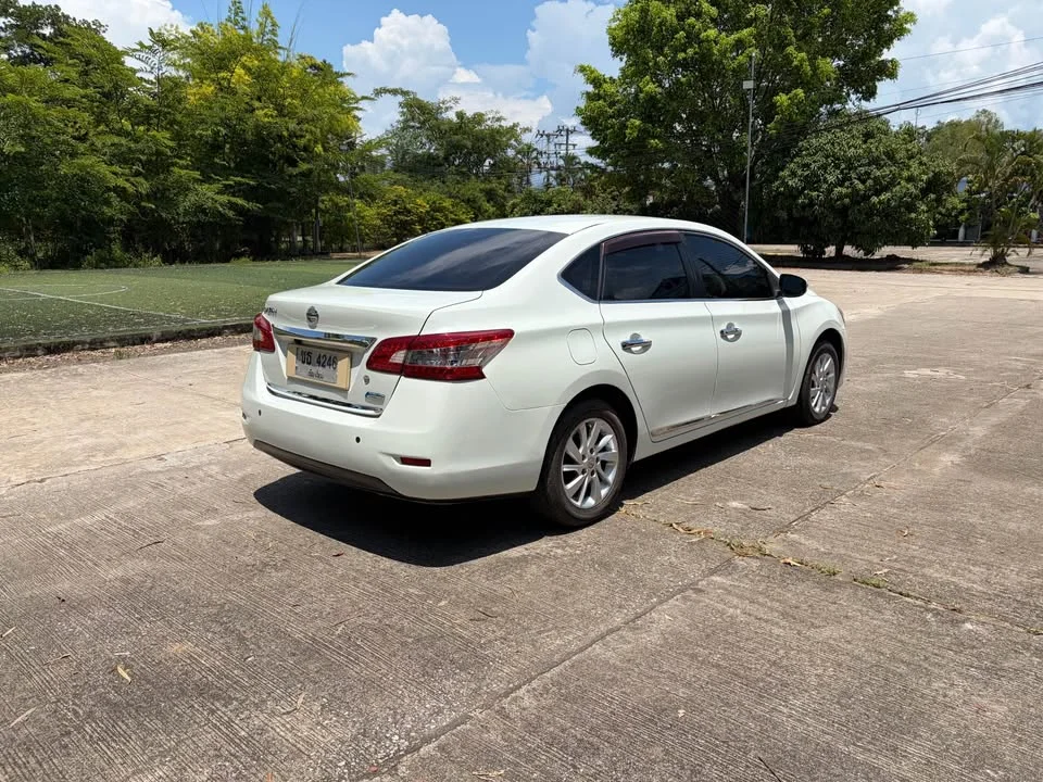 2012 Nissan Sylphy III (B17) 2