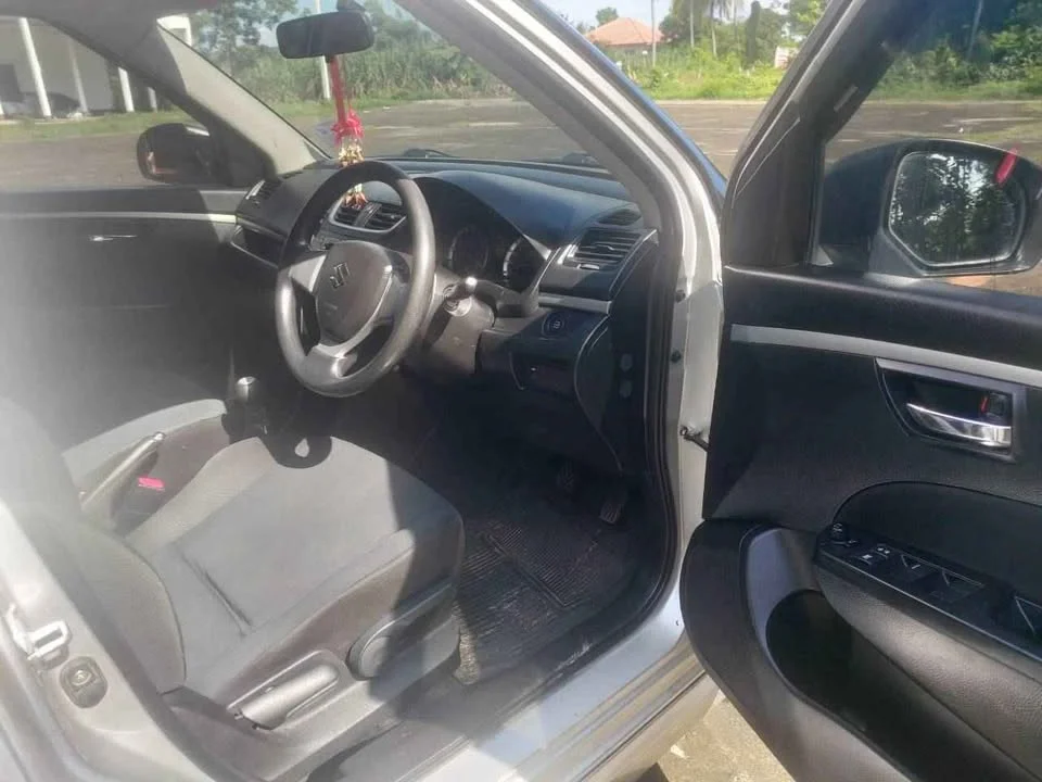 2014 Suzuki Swift II 2
