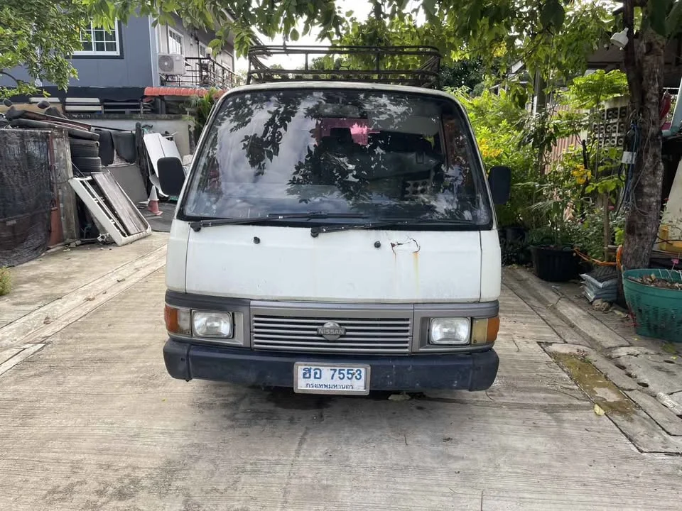 1992 Nissan Urvan IV (E24) 3