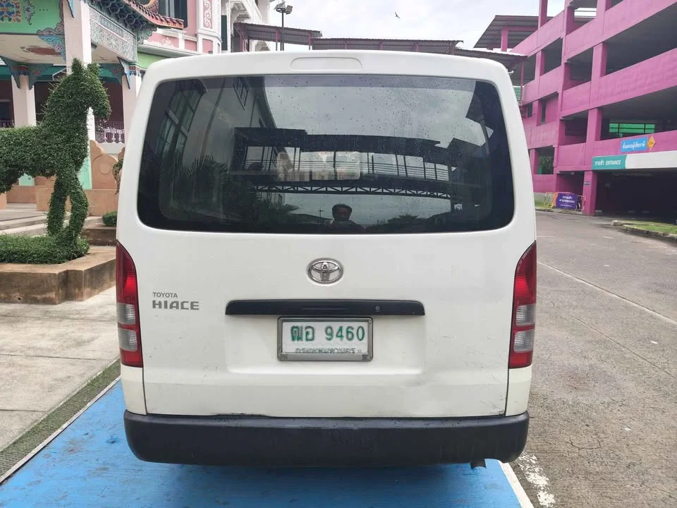 2013 Toyota HiAce V (H200) 2