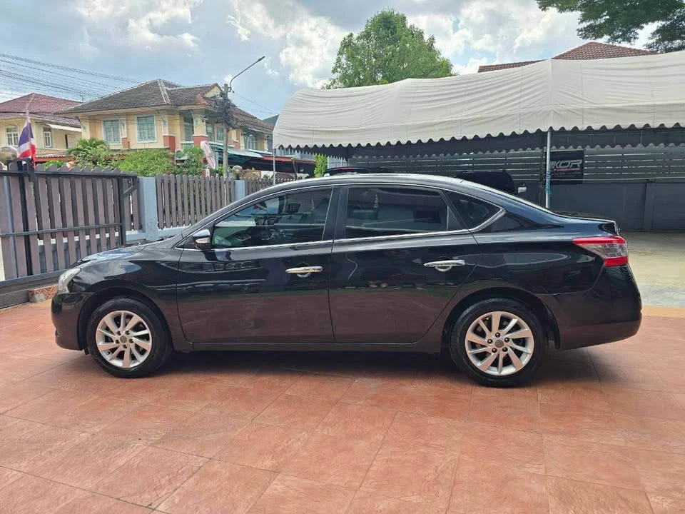 2013 Nissan Sylphy III (B17) 3