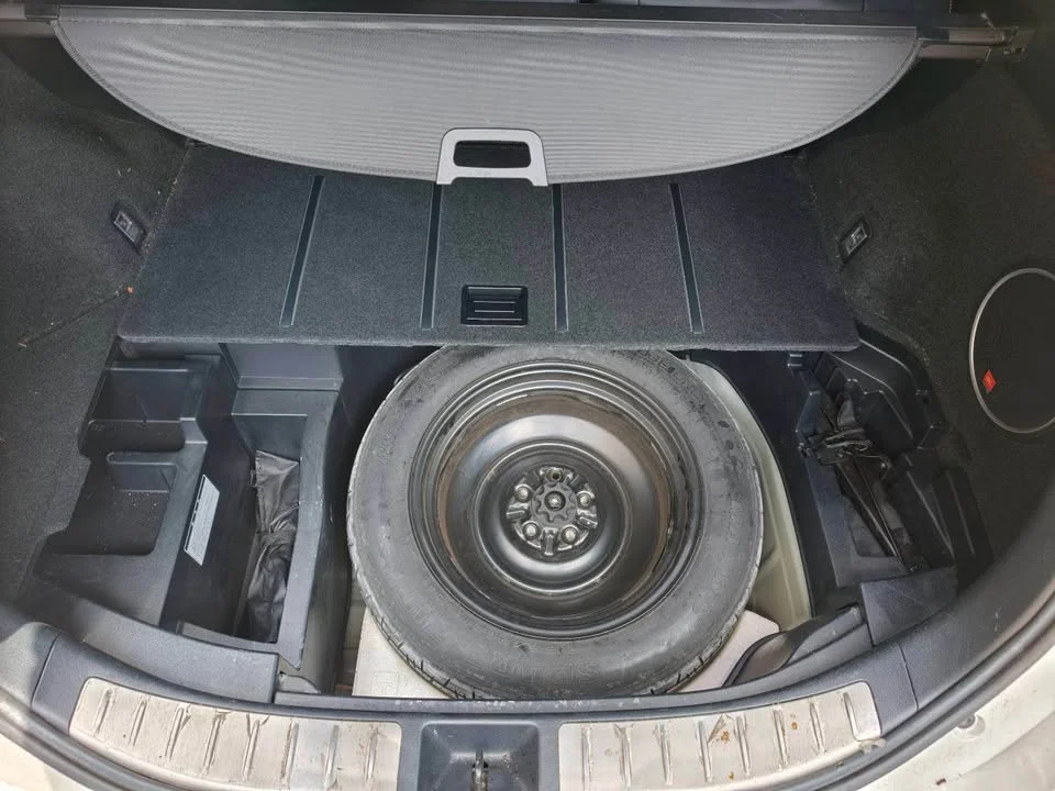 2014 Toyota Harrier III 3