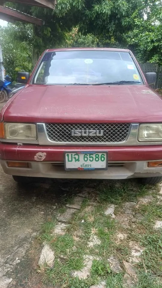 1991 Isuzu TFR III 3