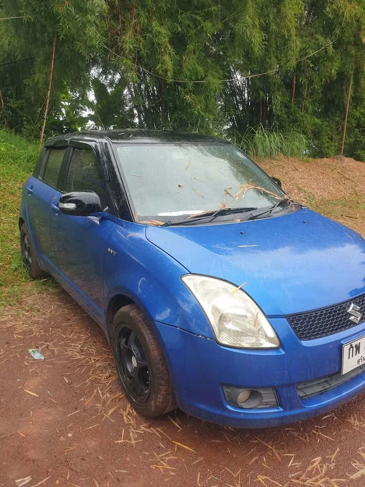 2011 Suzuki Swift I 3