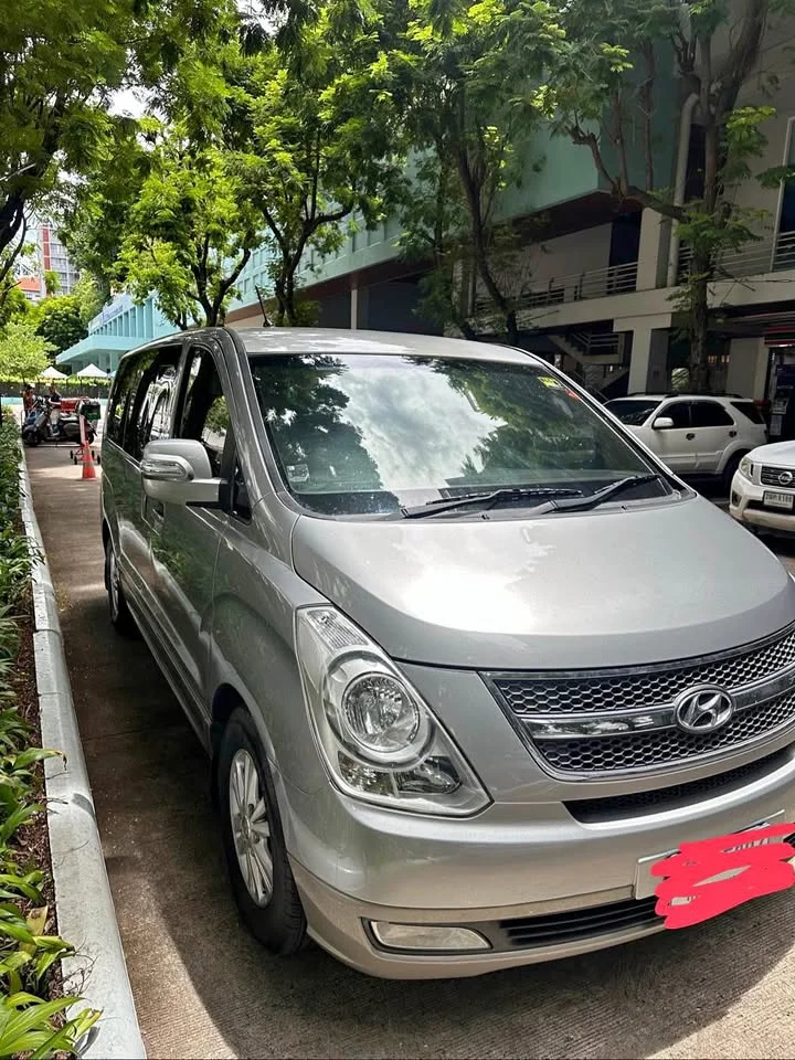 2012 Hyundai H-1 II 2