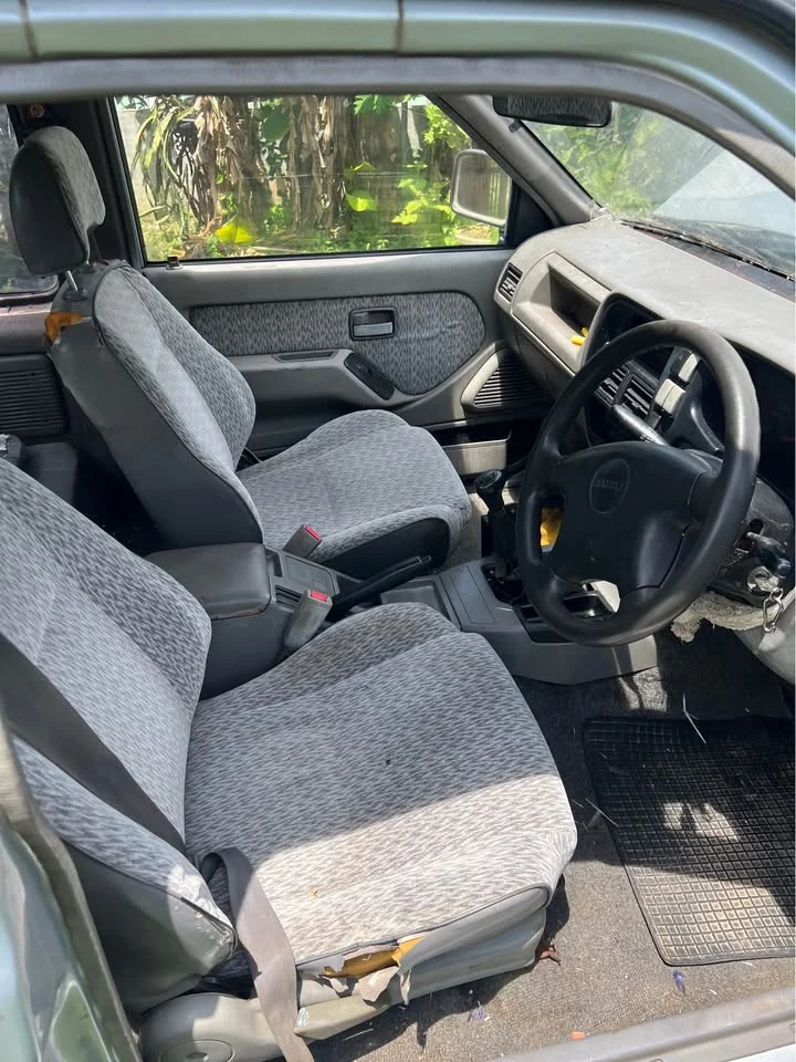 2001 Isuzu Faster Dragon Eyes III 2