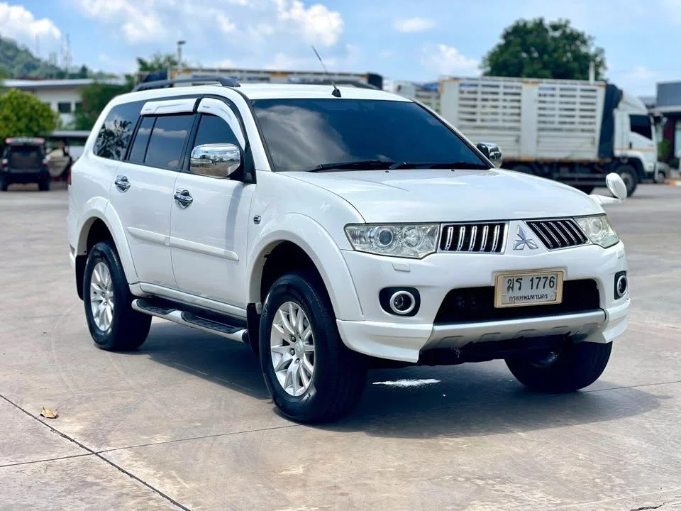 2012 Mitsubishi Pajero Sport II 3