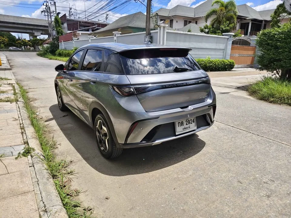 2023 BYD Dolphin 3