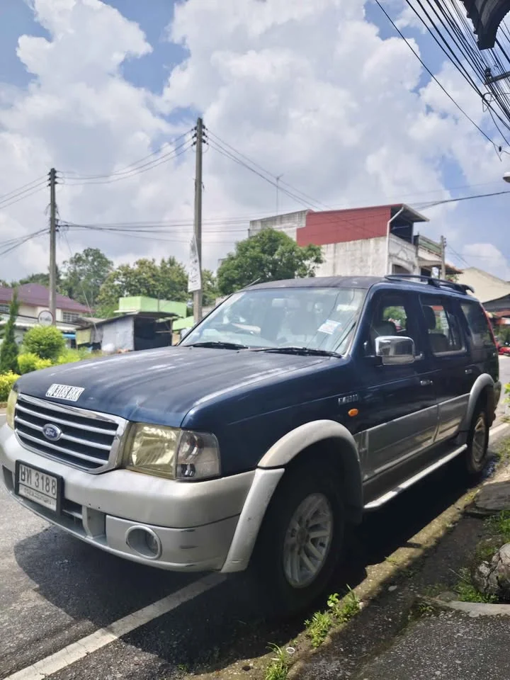 2004 Ford Everest I 2