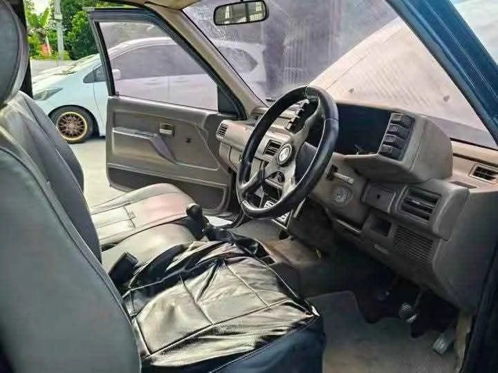 1996 Isuzu TFR III 2