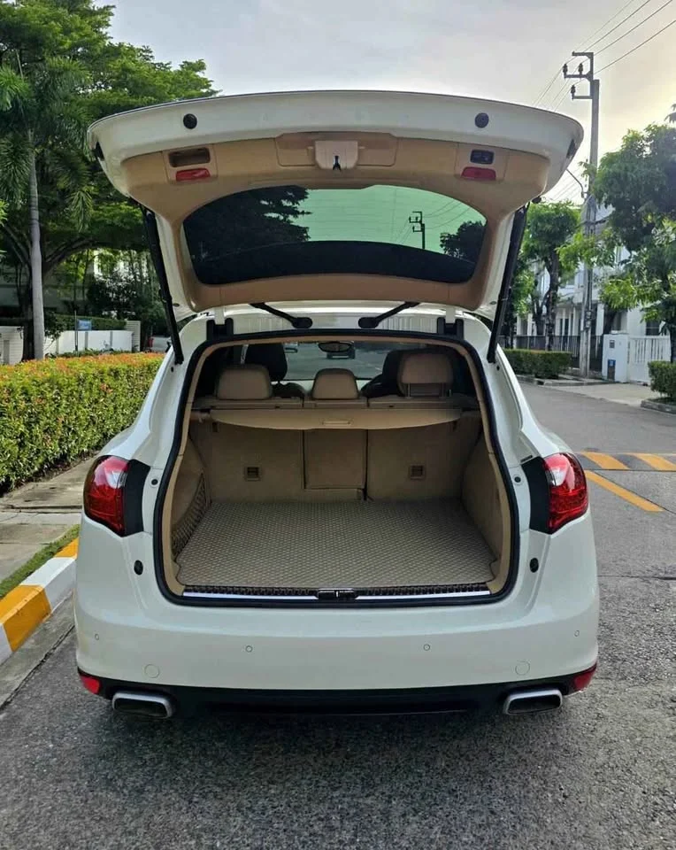 2010 Porsche Cayenne II 3