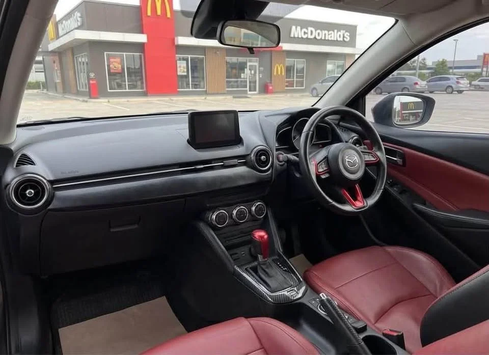 2018 Mazda 2 III 2