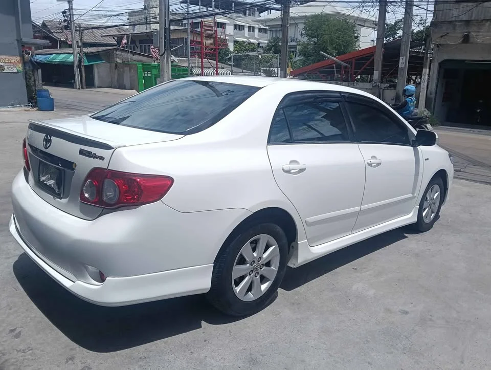 2009 Toyota Corolla Altis X (E140) 3