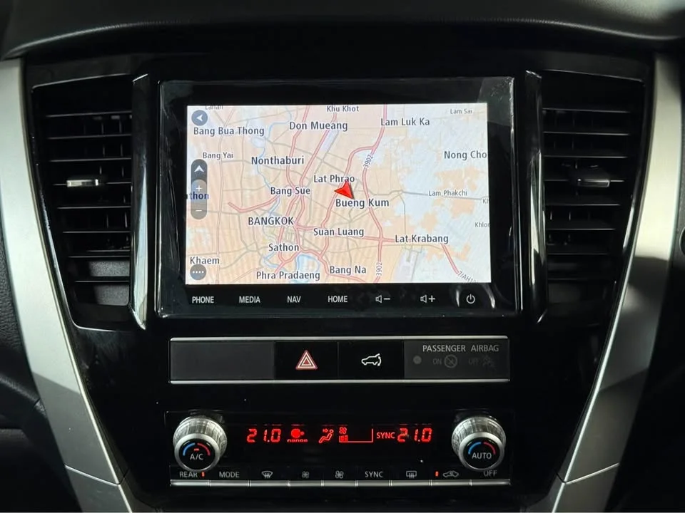 2020 Mitsubishi Pajero Sport III 2