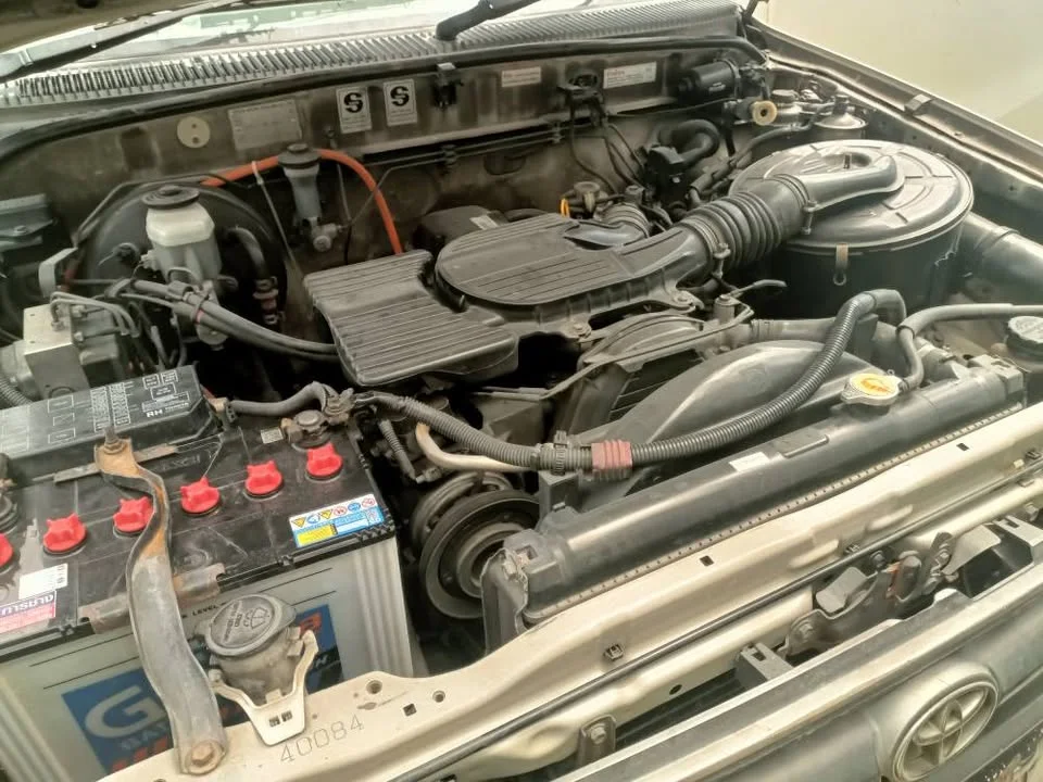 2001 Toyota Hilux Tiger VI 2