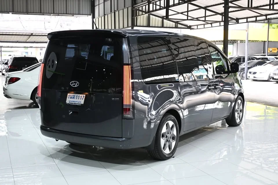 2022 Hyundai Staria US4 2