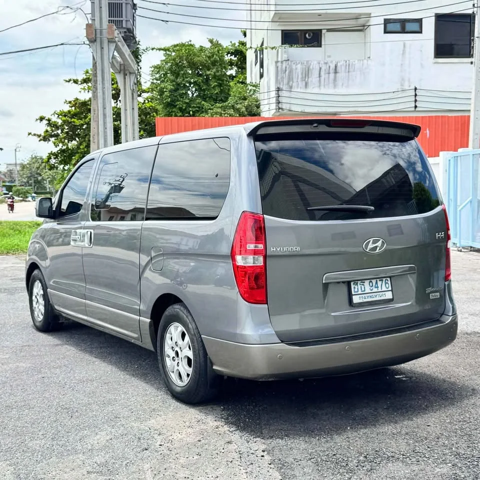 2011 Hyundai H-1 II 2