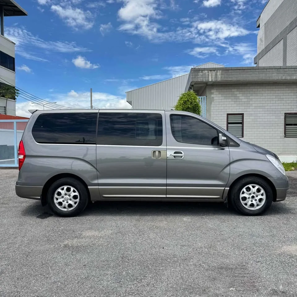 2011 Hyundai H-1 II 3