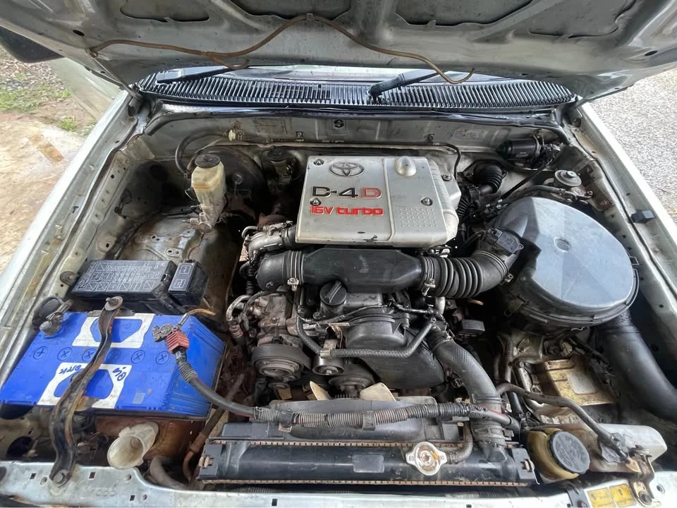 2004 Toyota Hilux Tiger VI 2