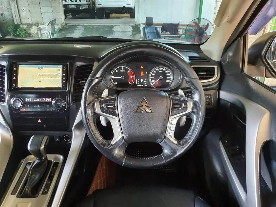 2016 Mitsubishi Pajero Sport III 3