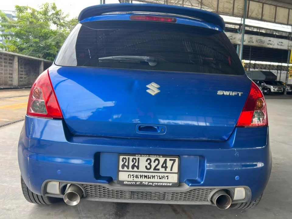 2011 Suzuki Swift I 3