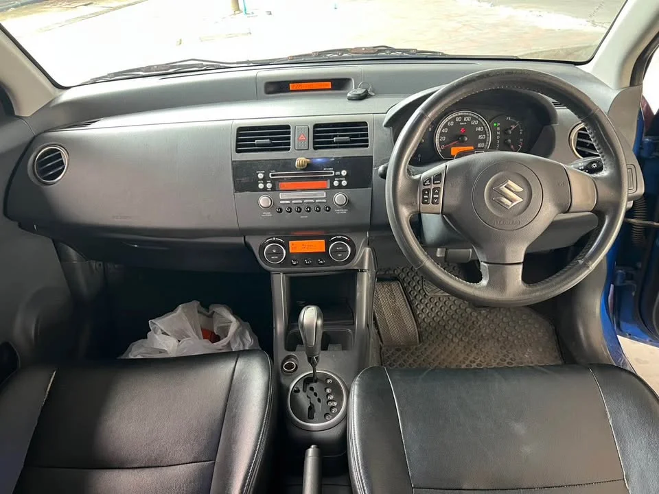 2011 Suzuki Swift I 3