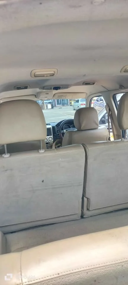 2011 Ford Everest I 3