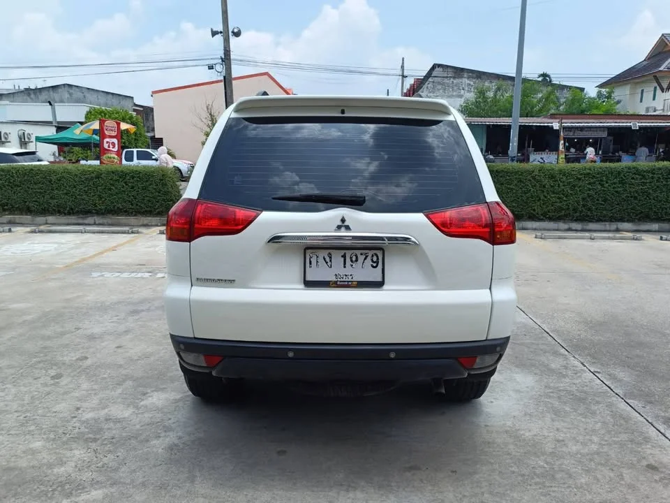 2011 Mitsubishi Pajero Sport II 2