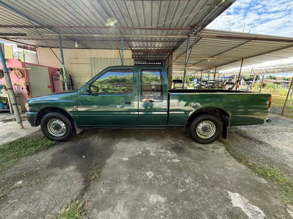 1997 Isuzu TFR III 3