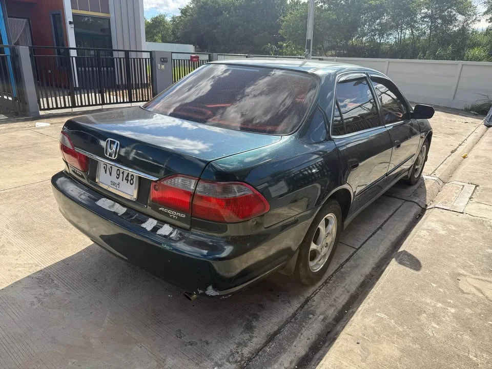 Honda Accord VI 3