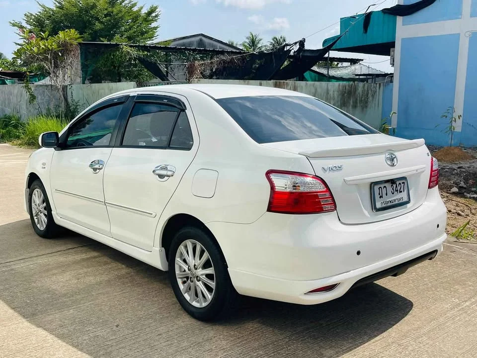 2010 Toyota Vios II 2