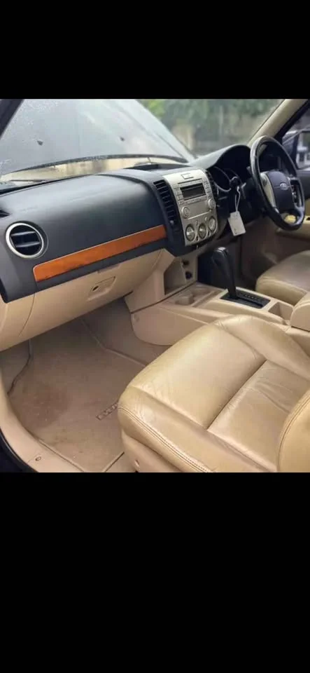 2006 Ford Everest I 3