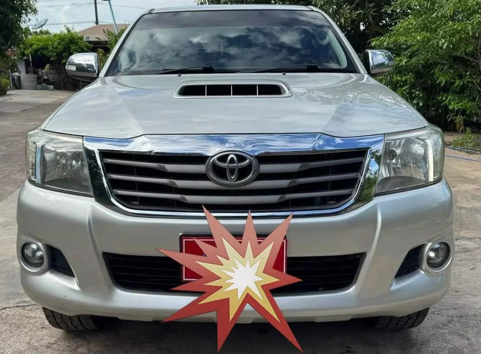 2013 Toyota Hilux VII 2