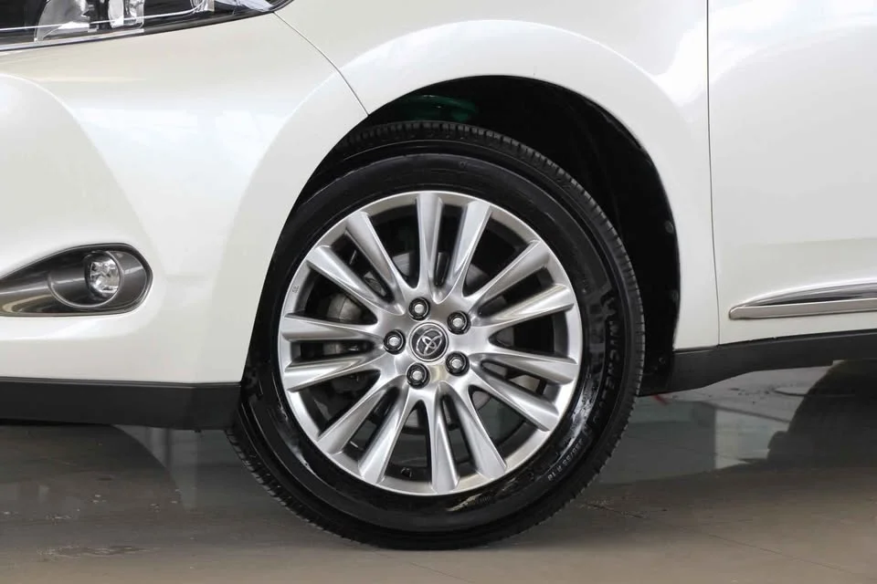 2016 Toyota Harrier III 2