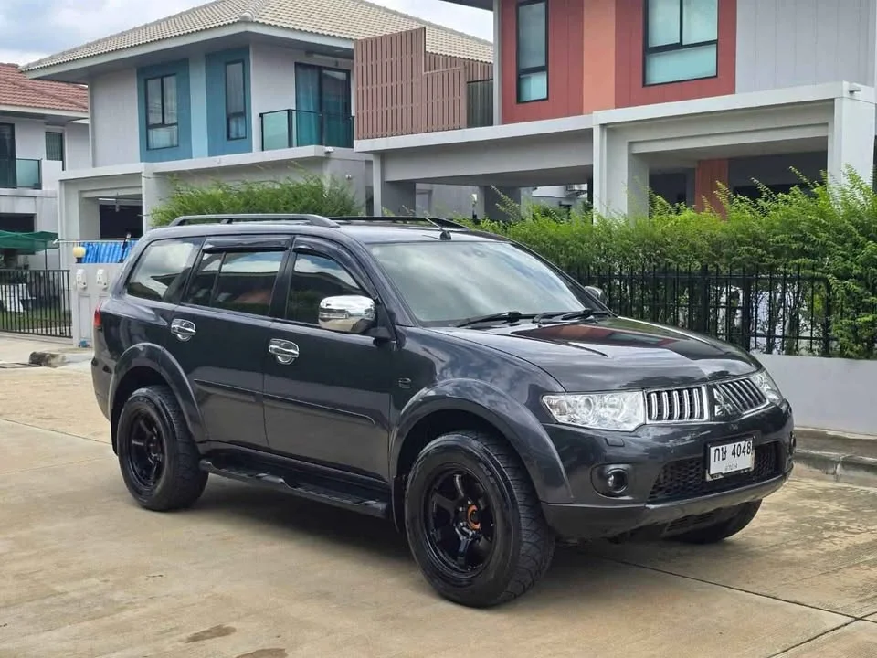2012 Mitsubishi Pajero Sport II 3