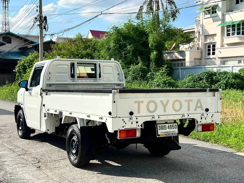 2024 Toyota Hilux Champ AN110 2