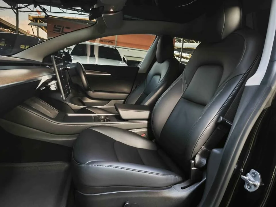 2023 Tesla Model 3 2