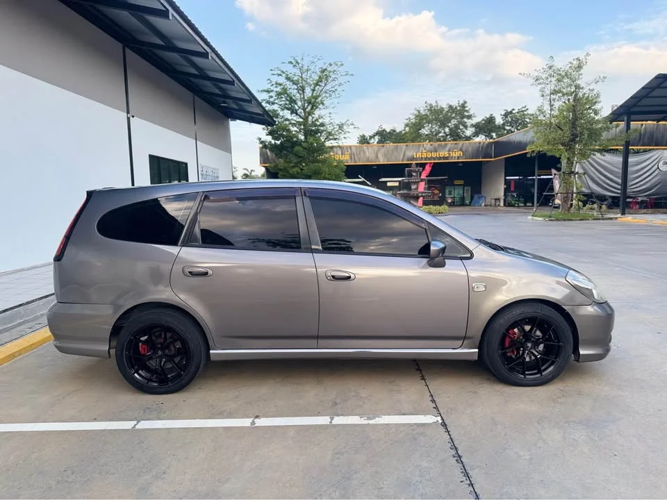 2005 Honda Stream I 2