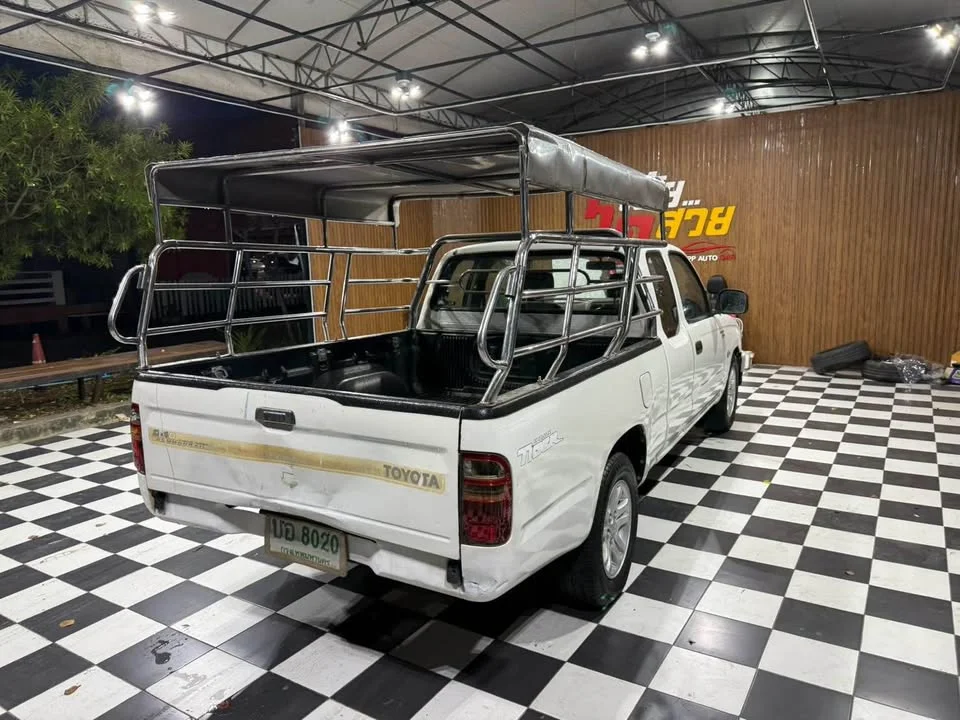 2003 Toyota Hilux Tiger VI 3