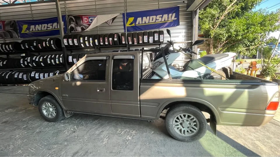2002 Isuzu Faster Dragon Eyes III 3