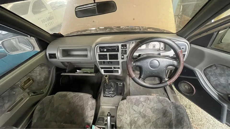 2002 Isuzu Faster Dragon Eyes III 2