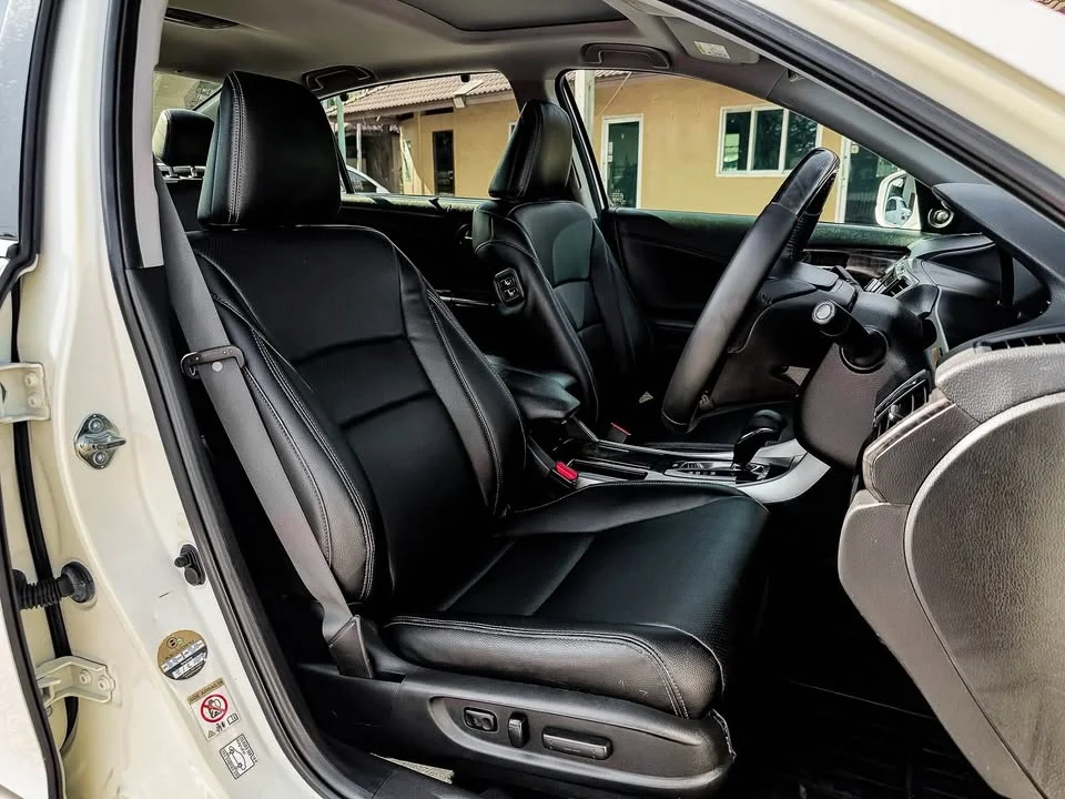 2014 Honda Accord IX 3