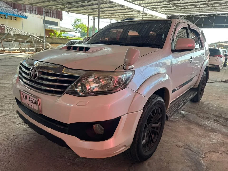 2013 Toyota Fortuner I 2