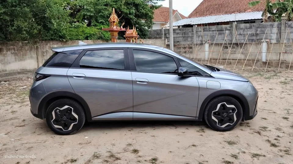 2023 BYD Dolphin 3